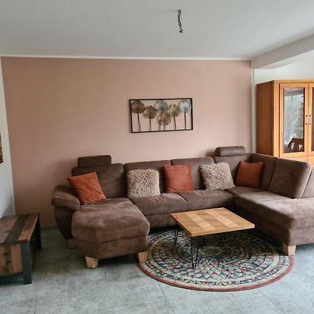 Ferienwohnung Burgblick Pelm Екстериор снимка