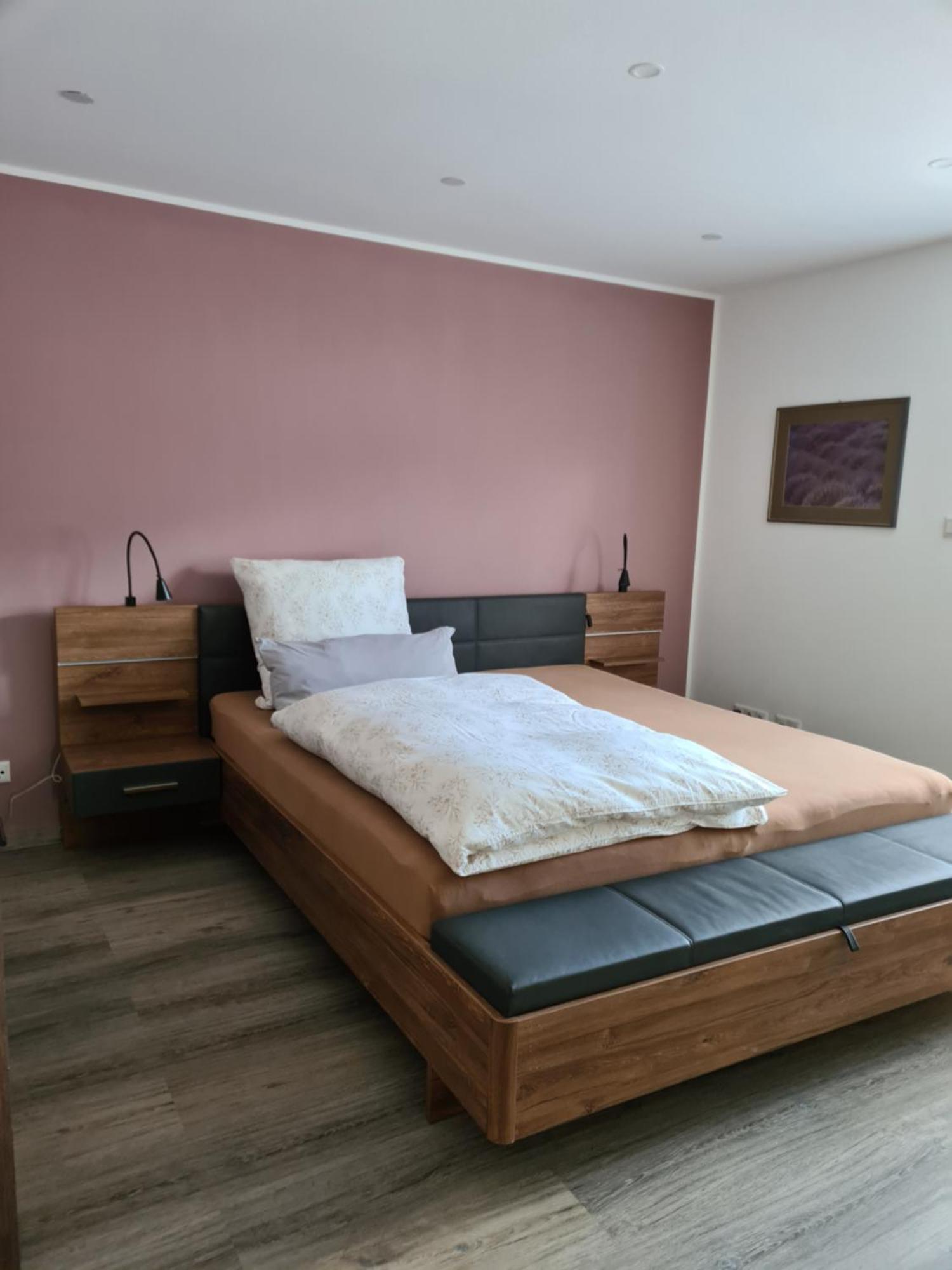 Ferienwohnung Burgblick Pelm Екстериор снимка